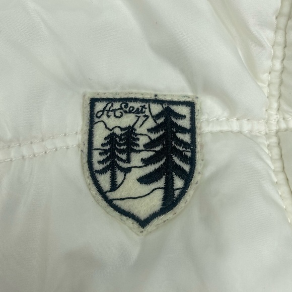 American Eagle Puffer Hooded Lined Vest - Picture 10 of 13